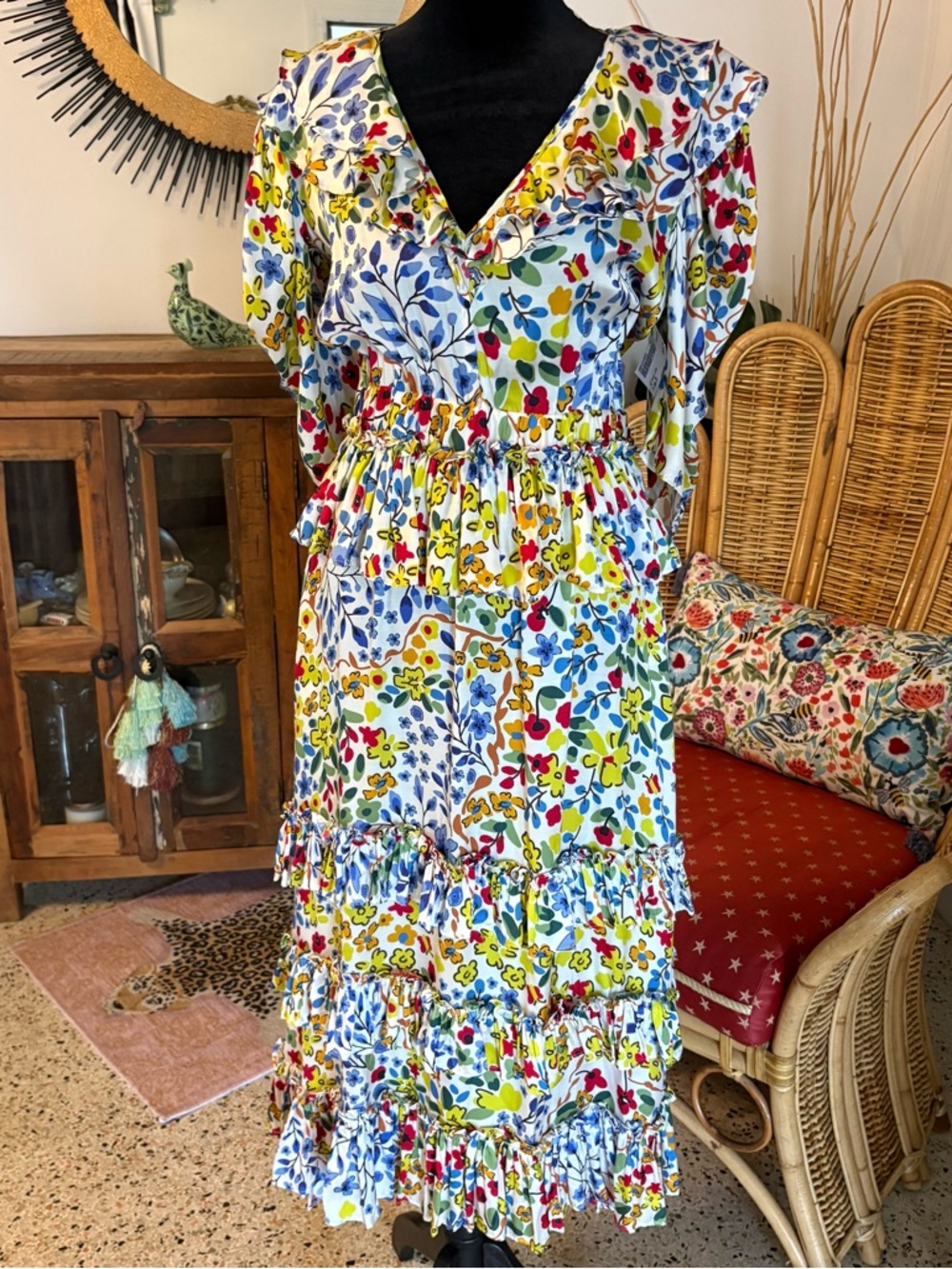 JESSIE ZHAO New York White Floral Print Maxi Dress! Ruffles! Short sleeves! Med